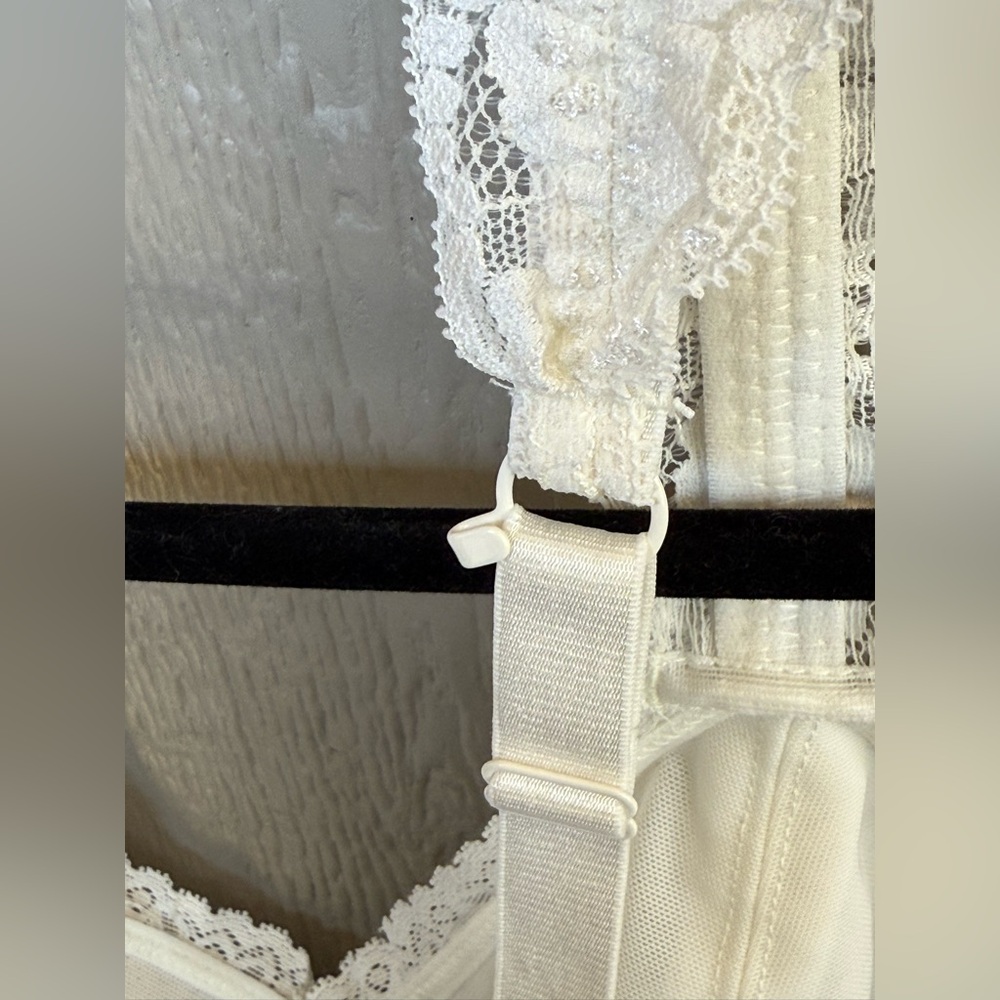 Torrid Bralite Unlined 4-Way Stretch Lace Bralette, Size 2xl - Picture 11 of 15